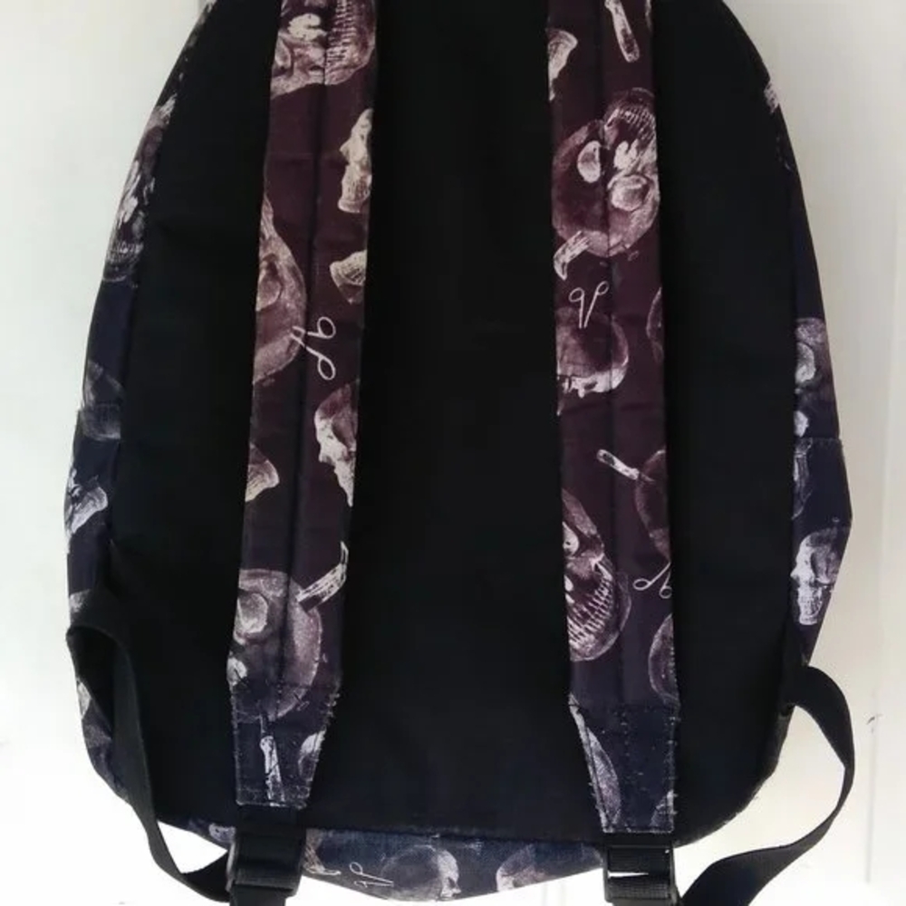 1-UV Skull Print Backpack goth halloween horror - Picture 5 of 13
